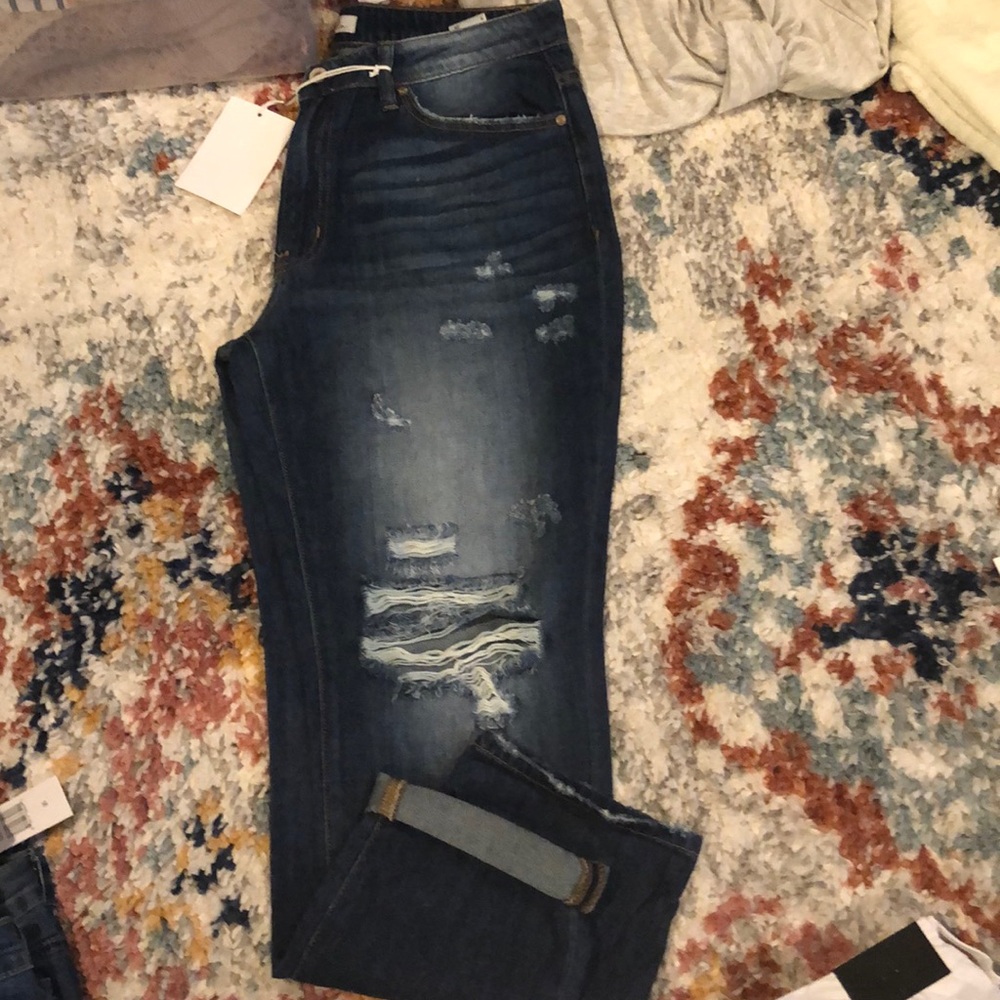 NWT Kancan distressed boyfriend Jean.
